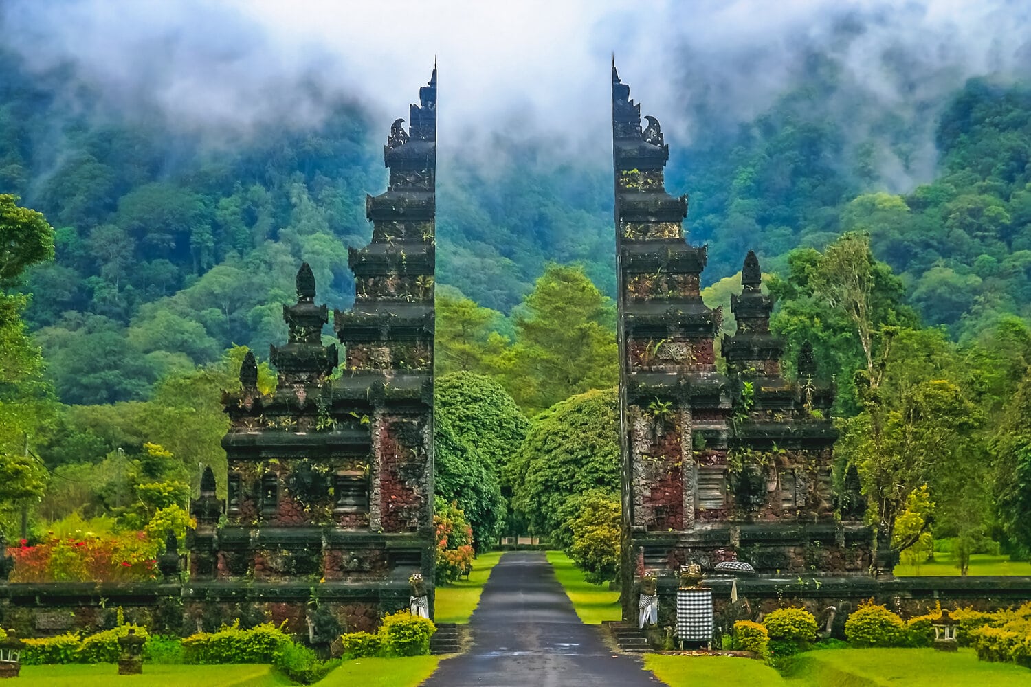 PAKET TOUR BALI 4 HARI 3 MALAM Min 4Pax HOTEL THE ONE*4  RP 2.800.000/Pax